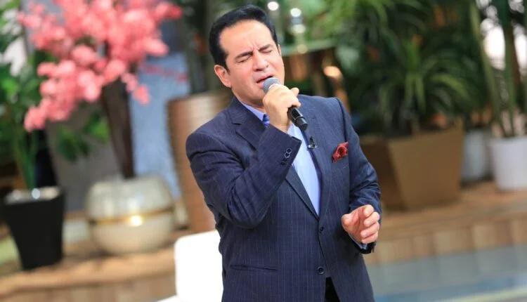 الفنان محمد ثروت