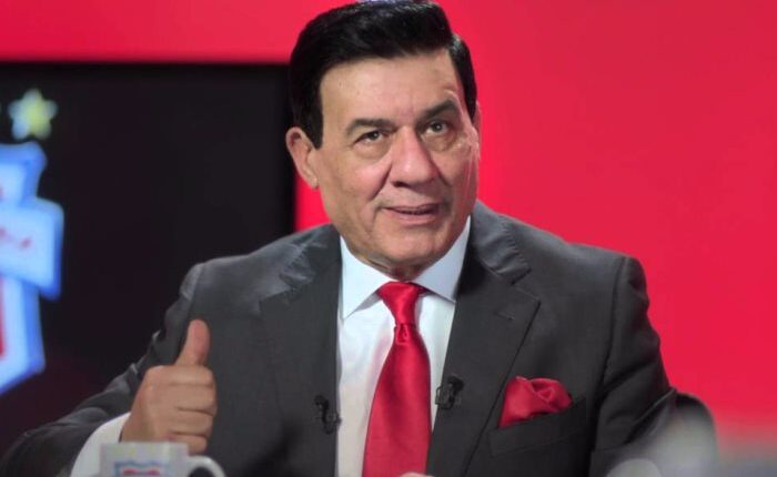 مدحت شلبي يكشف مفاوضات الزمالك مع 5 نجوم سوبر ـ الوان اف ام