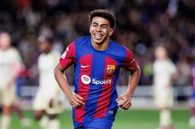 برشلونة يعلن حصول "لامين يامال" على الرقم 10 ـ الوان اف ام