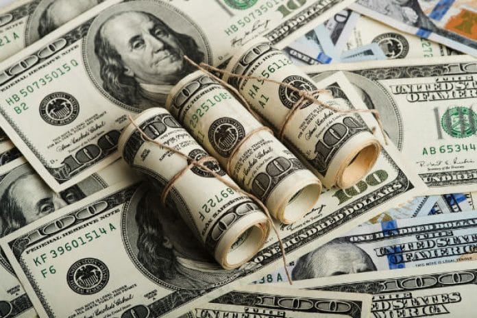 سعر الدولار اليوم الأربعاء مقابل الجنيه داخل البنوك المصرية ـ الوان اف ام