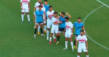 أحمد ربيع يسجل هدف التقدم للزمالك فى مرمى غزل المحلة - الوان اف ام