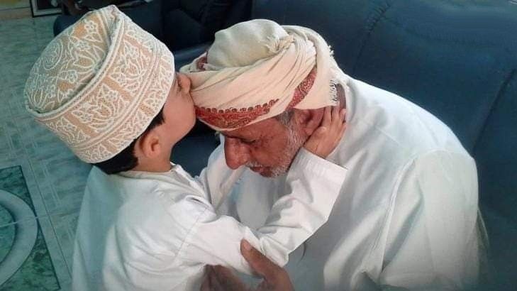 الأزهر للفتوى: هجر الوالدين فى كبرهما وتركهما دون رعاية كبيرة من كبائر المحرمات - الوان اف ام