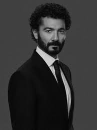 خالد النبوي يتوّج بجائزة فاتن حمامة للتميّز في «القاهرة السينمائي» - الوان ام اف