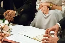 3 مراحل لازم تعدى على المخطوبين عشان زواج ناجح - الوان اف ام