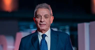 بعد خروجه من المستشفى.. القصة الكاملة لتعرض الفنان محمود حميدة لوعكة صحية - الوان اف ام