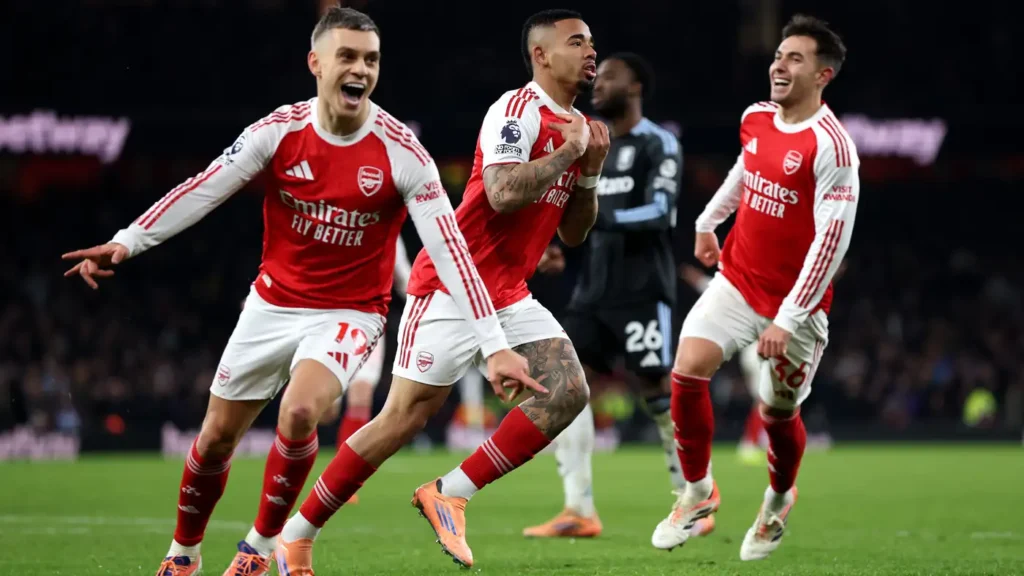 نتيجة مباراة آرسنال ضد أستون فيلا رباعية الجانرز - الوان اف ام