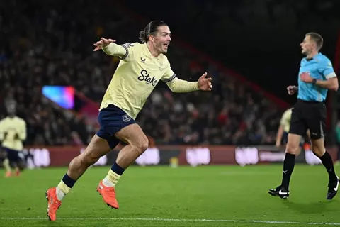 نتيجة مباراة إيفرتون وبورنموث في الدوري الإنجليزي الممتاز - الوان اف ام