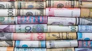 أسعار صرف العملات الرئيسيه بالبنوك اليوم الخميس 4-12-2025 - الوان اف ام