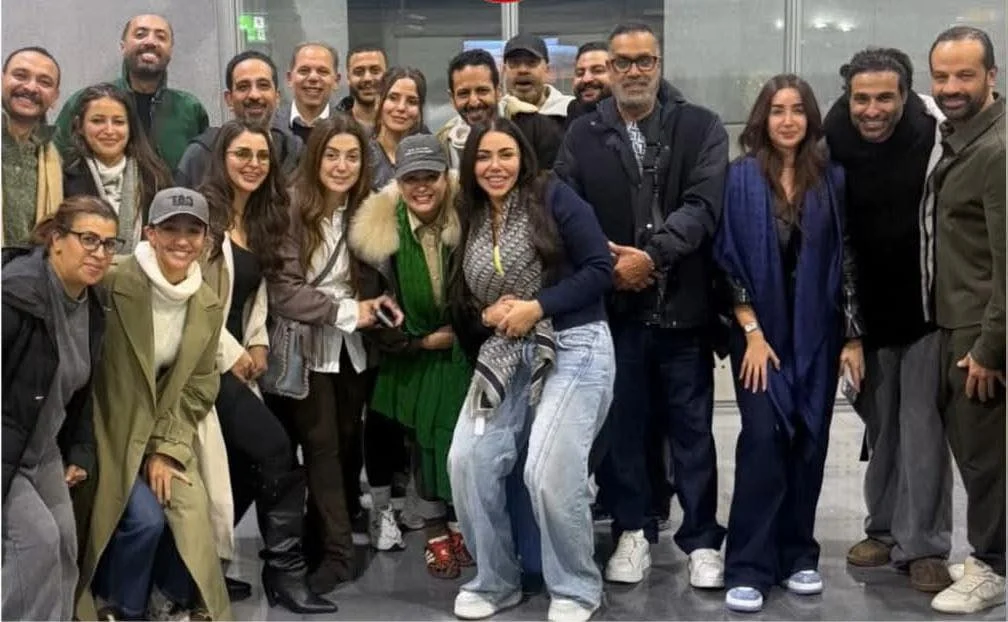 أول ظهور علنى يجمع أحمد فهمى وهنا الزاهد منذ انفصالهما - الوان اف ام