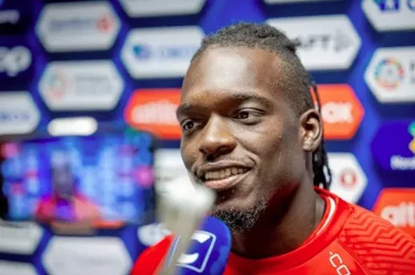 صفقة هجومية مرتقبة.. الأهلي يضع الرتوش الأخيرة لضم الأنجولى كامويش - الوان اف ام