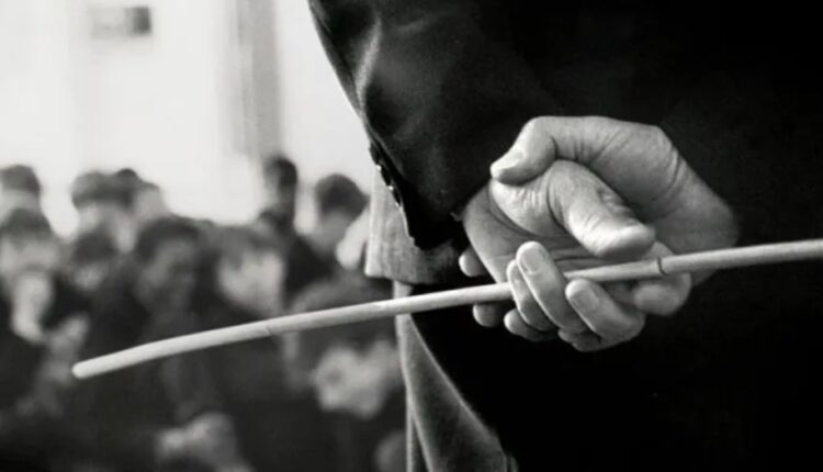 خصم 5 أيام من راتب مدرس بعد مشادة بالأيدي مع طالب داخل مدرسة بالبساتين - الوان اف ام