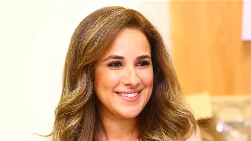 مفاجأة .. شيرى عادل نجمة أغنية «أهو جه ياولاد» - الوان اف ام